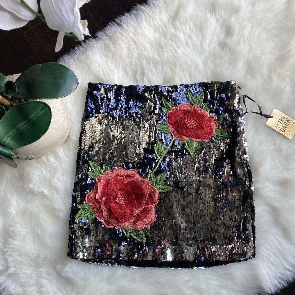 ✨NEW Black Sequin Mini Skirt